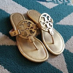 》SALE《{Tory Burch} Gold Pebbled Leather Miller